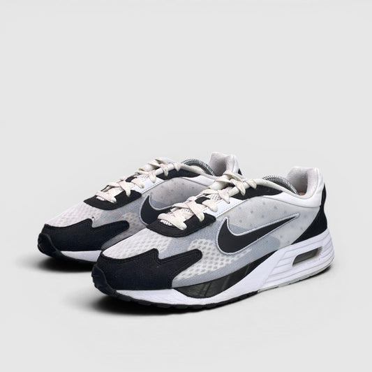 Nike Air Max Solo Panda — buty sportowe damskie w bardzo dobrym stanie rozmiar 40, para butów