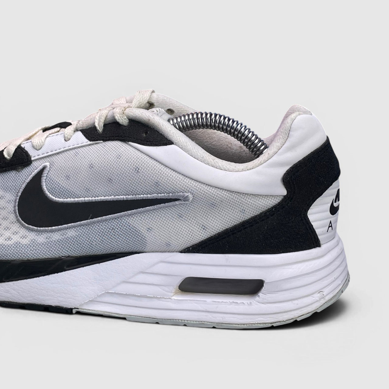 Nike Air Max Solo Panda — buty sportowe damskie w bardzo dobrym stanie rozmiar 40, detal