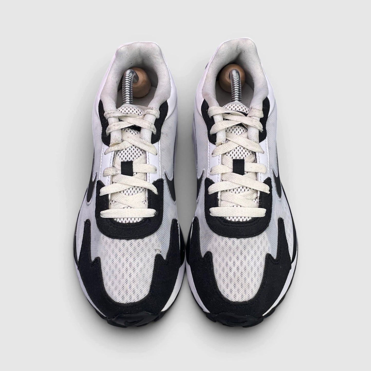 Nike Air Max Solo Panda — buty sportowe damskie w bardzo dobrym stanie rozmiar 40, widok z góry