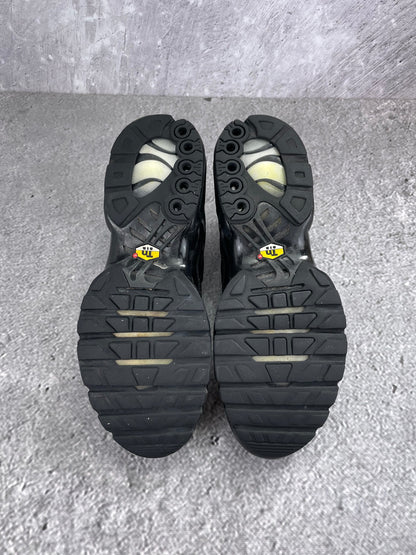 Nike Air Max Plus Triple Black - buty sportowe, podeszwa