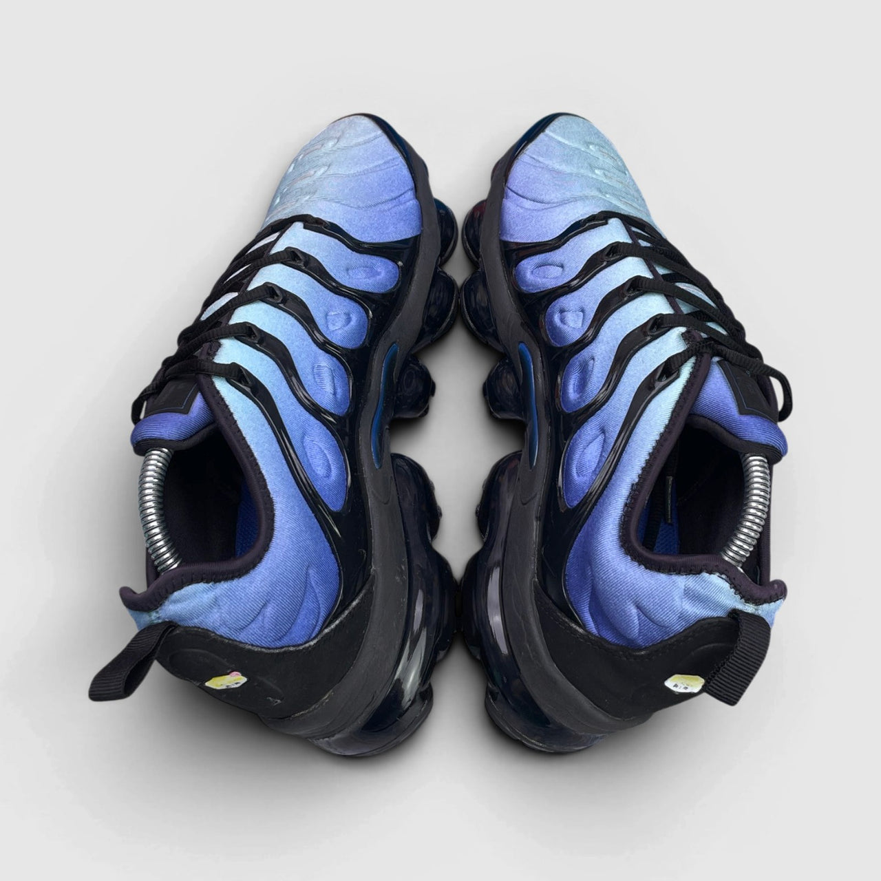 Nike Air VaporMax Plus Original Fade — buty sportowe męskie w bardzo dobrym stanie rozmiar 43, widok z góry
