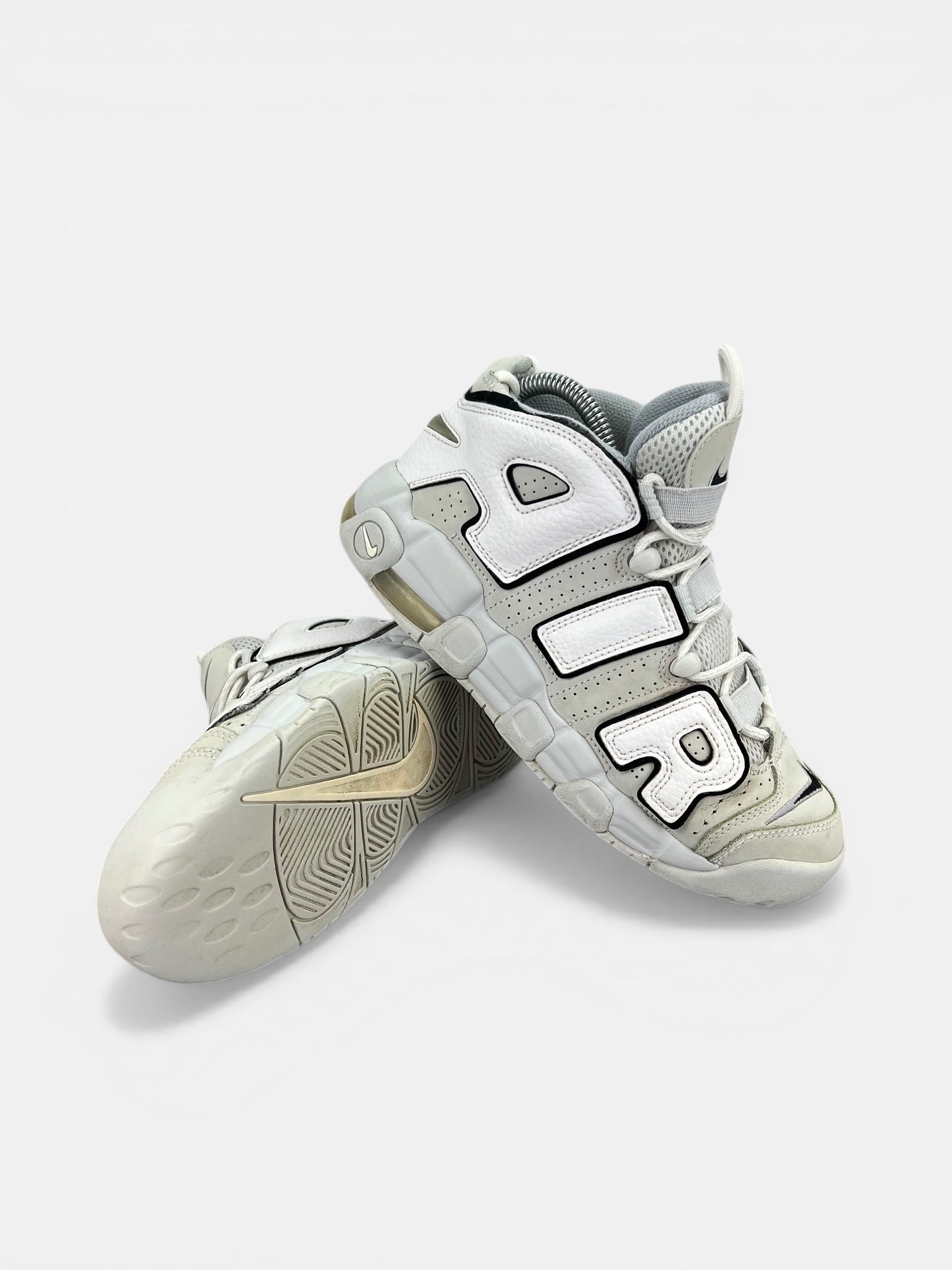 Nike Air More Uptempo Mid Photon Dust - buty sportowe, boczny profil