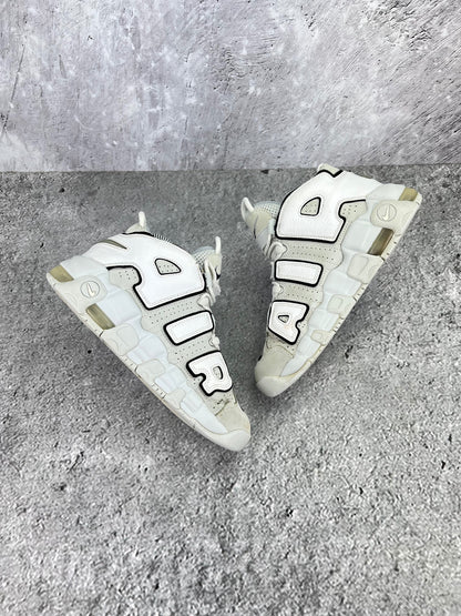 Nike Air More Uptempo Mid Photon Dust - buty sportowe, widok z góry na wewnętrzną stronę butów
