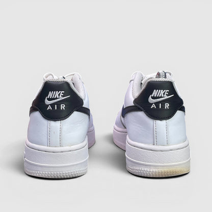 Nike Air Force 1 Low White Black — buty sportowe damskie w bardzo dobrym stanie rozmiar 36.5, widok z tyłu