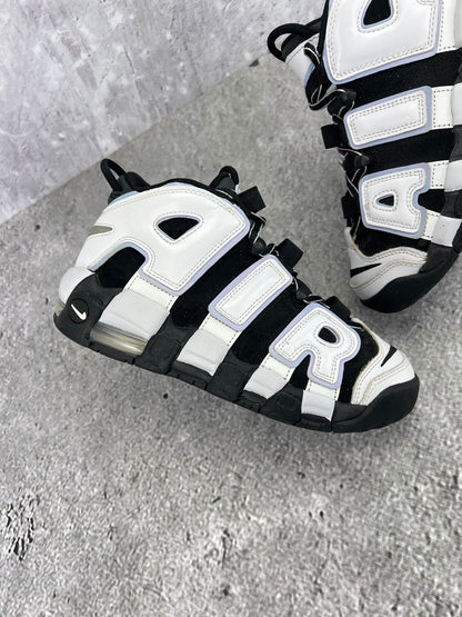Nike Air More Uptempo GS Cobalt Bliss - buty sportowe, zewnętrzny panel prawego buta