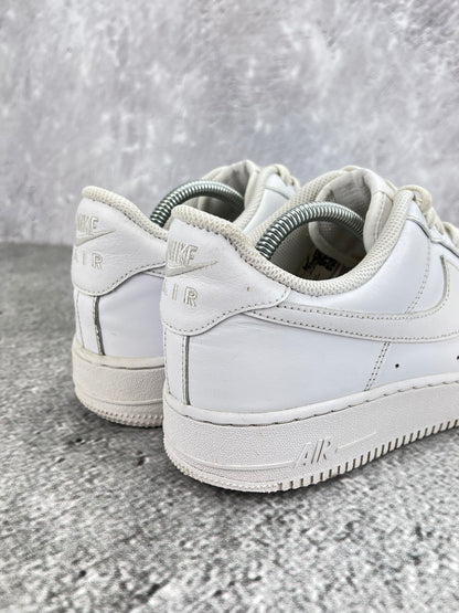 Nike Air Force 1 Low Triple White - buty sportowe, widok z tyłu