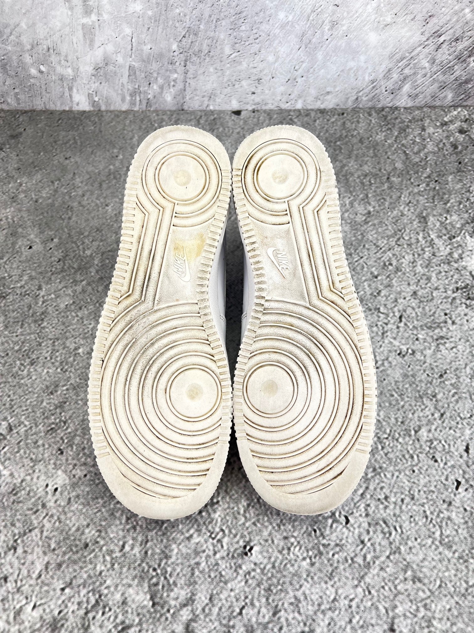 Nike Air Force 1 Low Triple White - buty sportowe, podeszwa