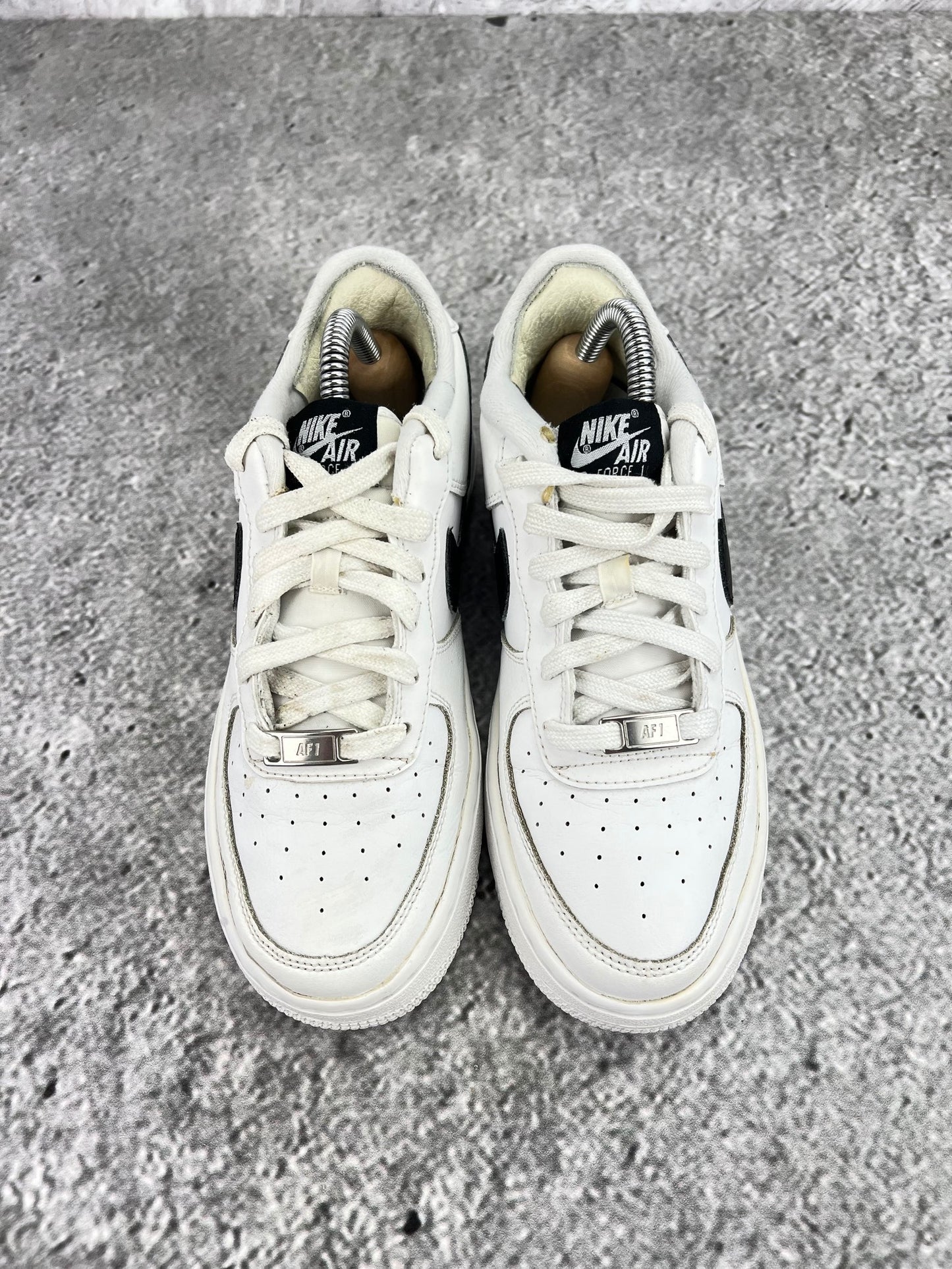 Nike Air Force 1 Low White Black - buty sportowe, widok z góry