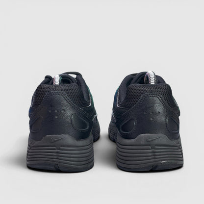 Nike P-6000 — buty sportowe damskie w bardzo dobrym stanie rozmiar 38.5, widok z tyłu