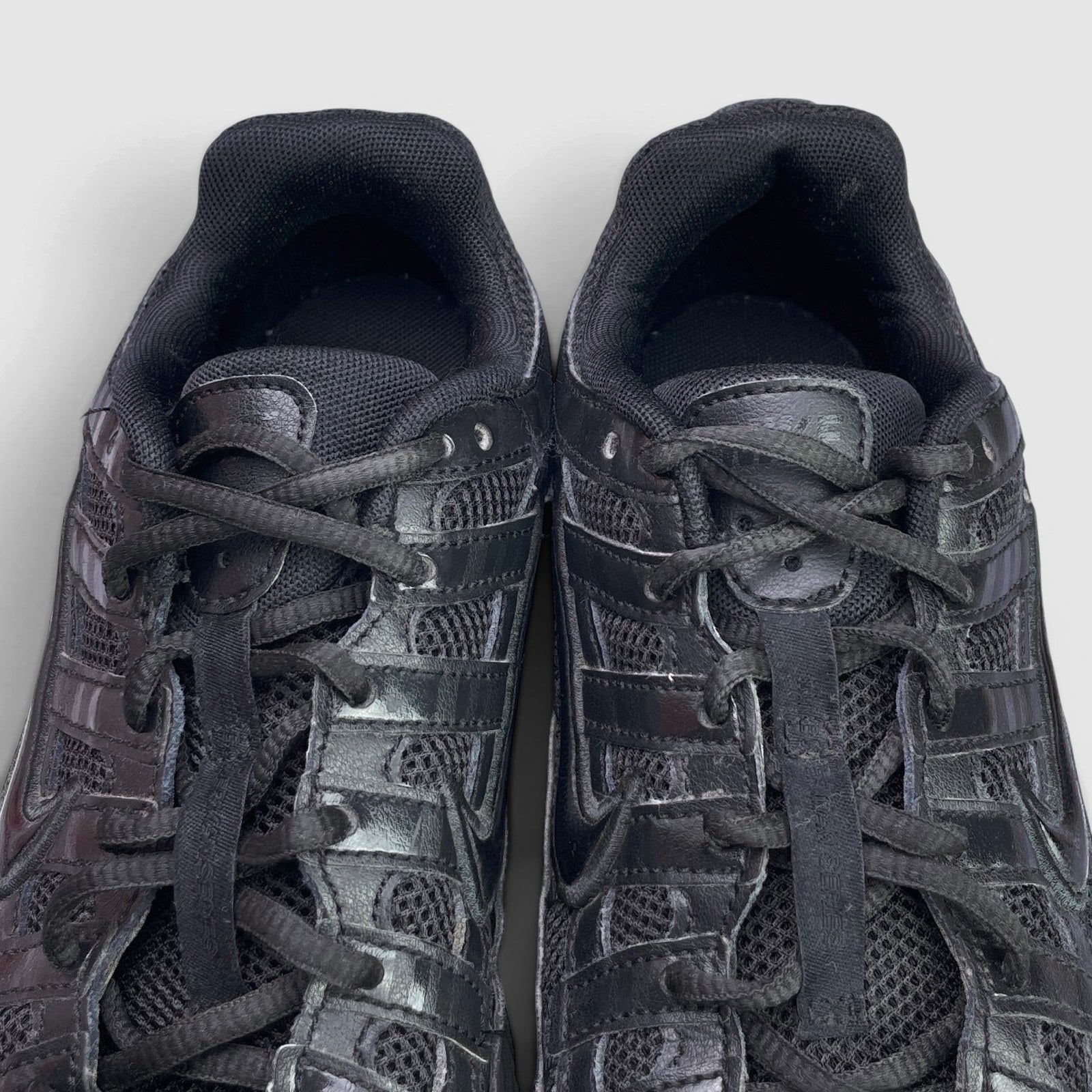 Nike P-6000 — buty sportowe damskie w bardzo dobrym stanie rozmiar 38.5, wkładka