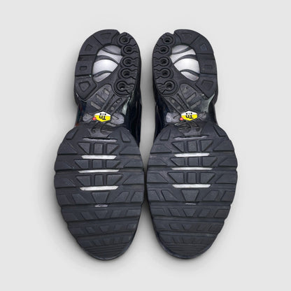 Nike Air Max Plus Triple Black — buty sportowe męskie w bardzo dobrym stanie rozmiar 45, podeszwa