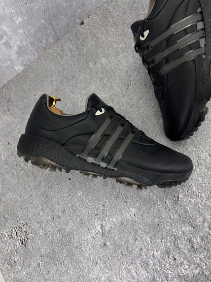 Adidas Tour360 Black Grey - buty sportowe, zewnętrzny panel prawego buta