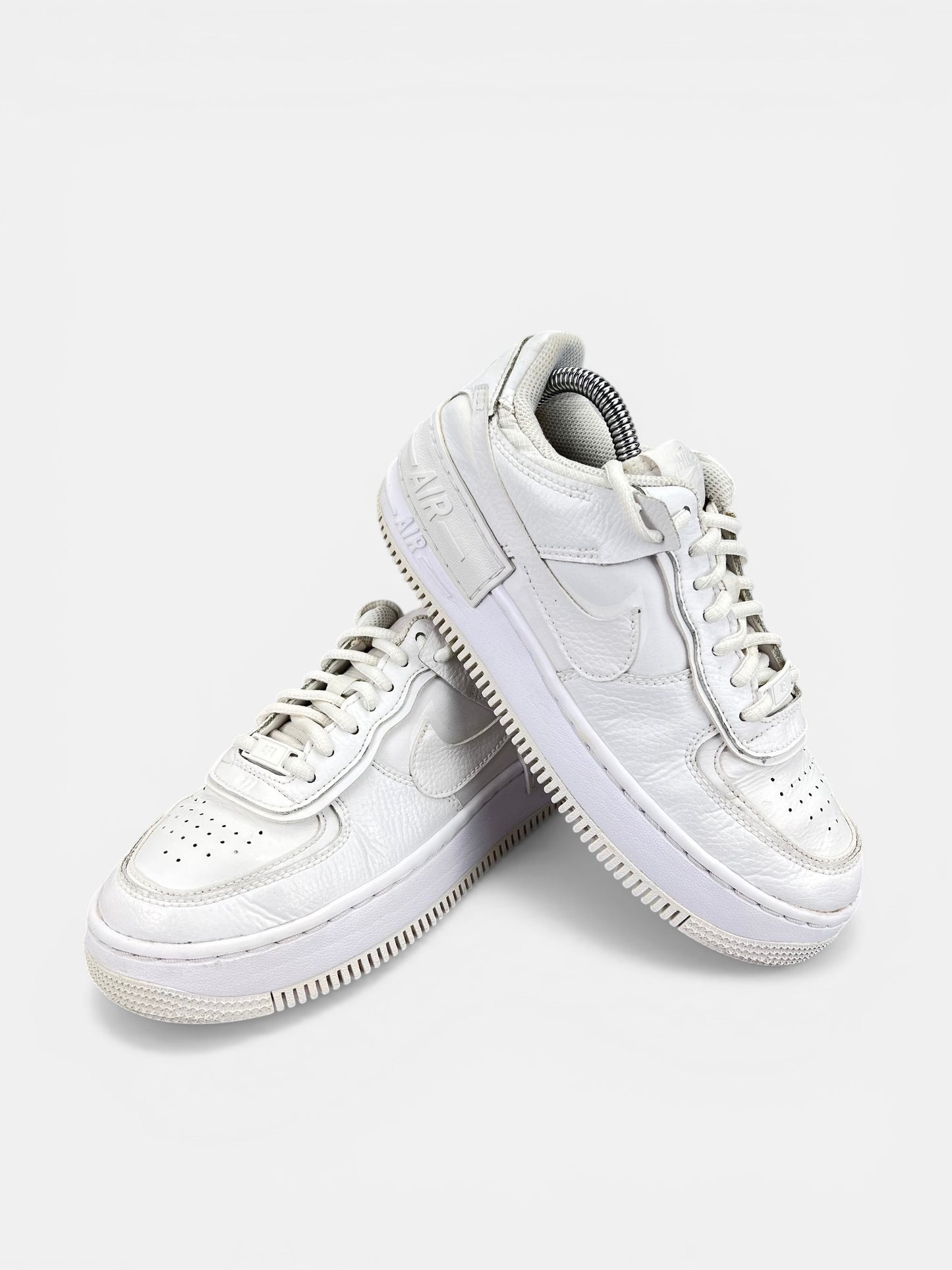 Nike Air Force 1 Shadow Triple White - buty sportowe, boczny profil