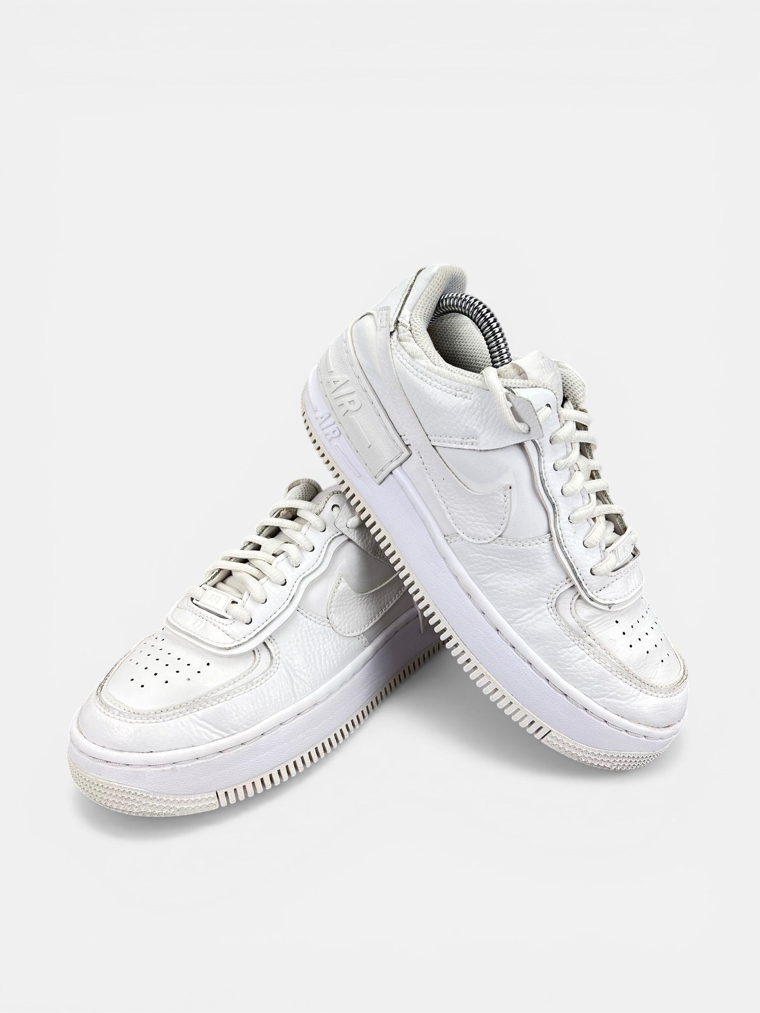 Nike Air Force 1 Shadow Triple White - buty sportowe, boczny profil