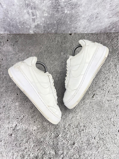 Nike Air Force 1 Shadow Triple White - buty sportowe, widok z góry na wewnętrzną stronę butów