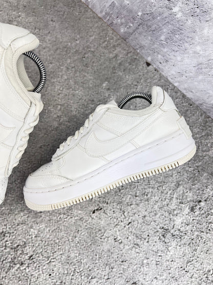 Nike Air Force 1 Shadow Triple White - buty sportowe, wewnętrzny panel prawego buta