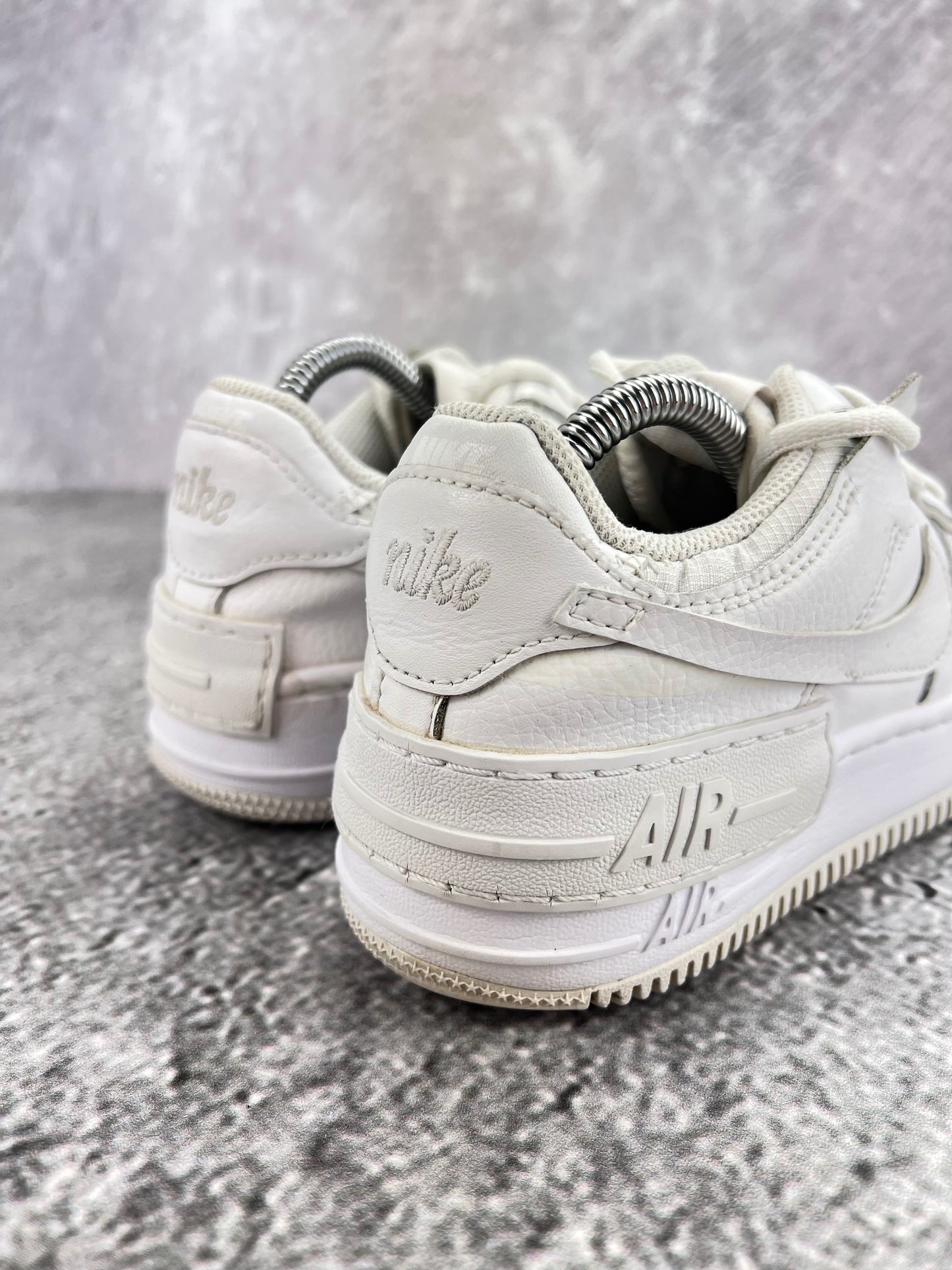 Nike Air Force 1 Shadow Triple White - buty sportowe, widok z tyłu
