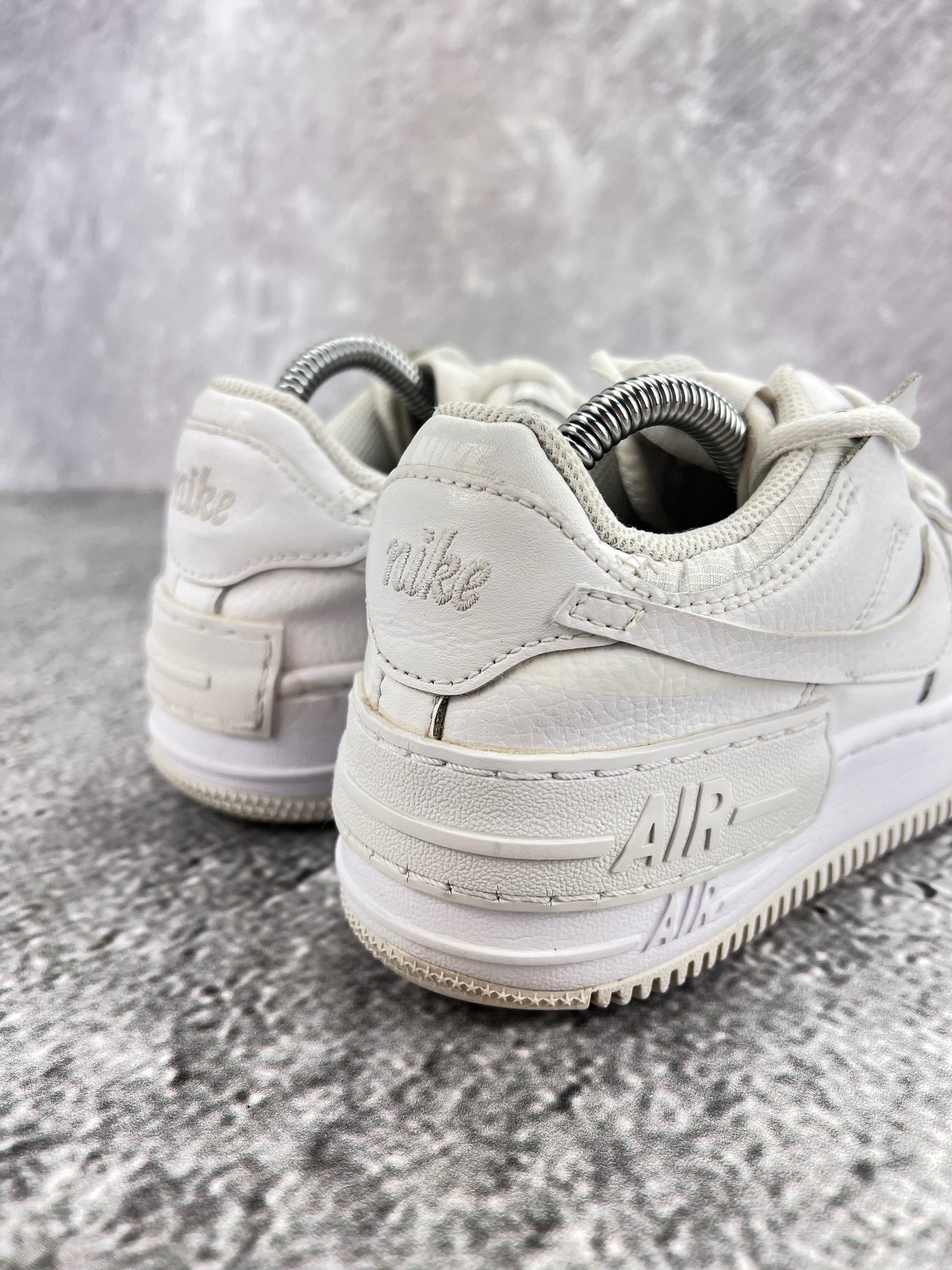 Nike Air Force 1 Shadow Triple White - buty sportowe, widok z tyłu