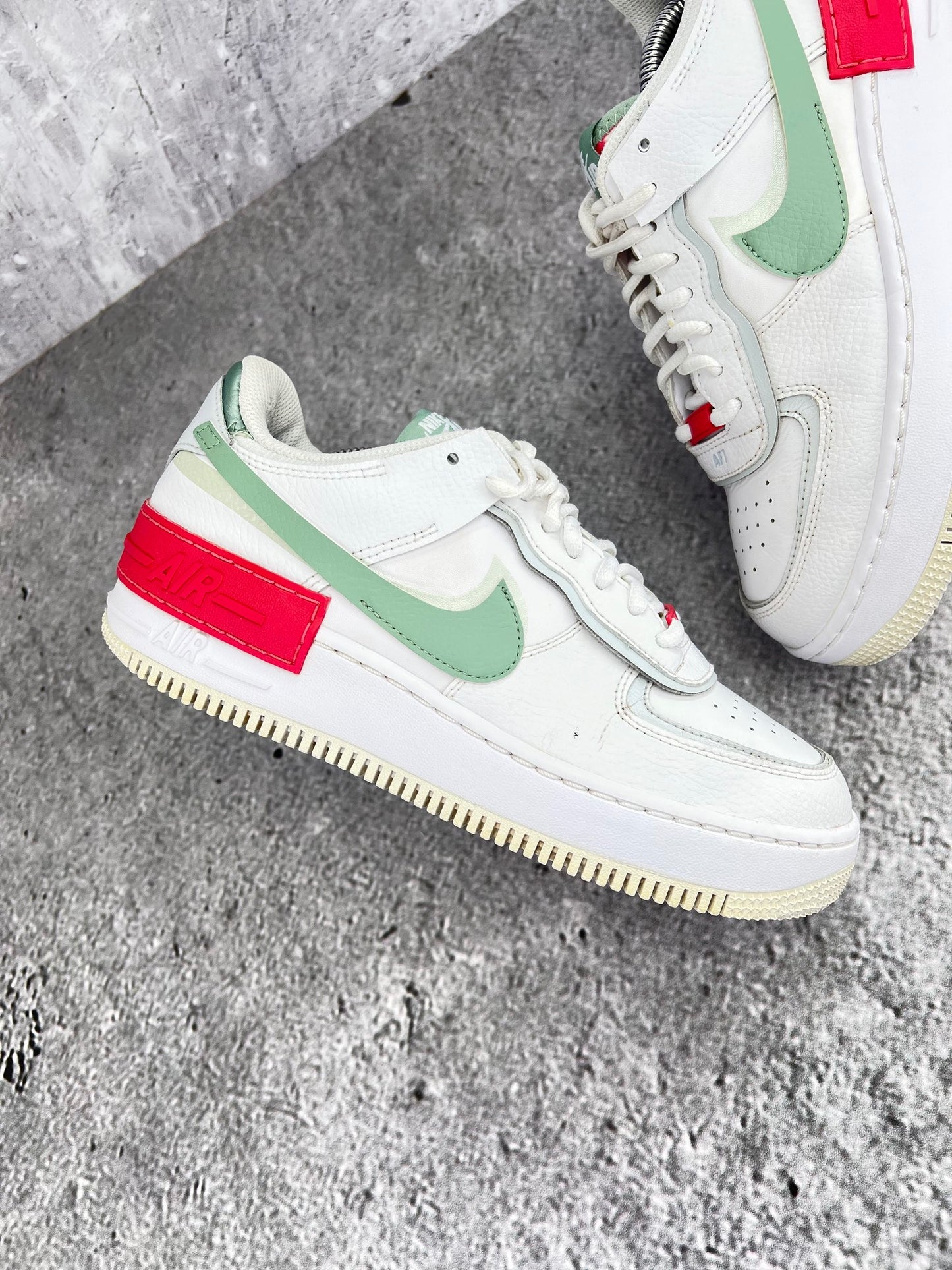 Nike Air Force 1 Low Seafoam - buty sportowe, zewnętrzny panel prawego buta