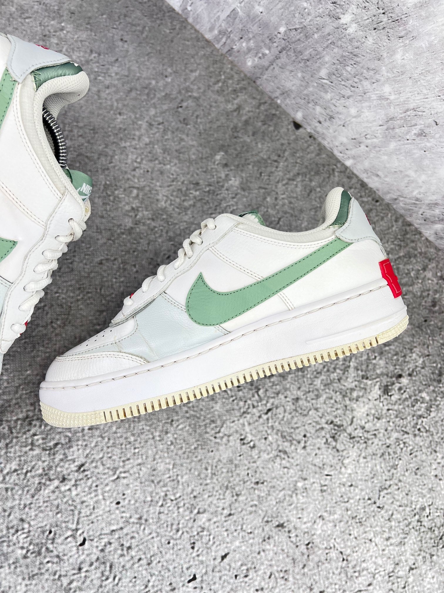 Nike Air Force 1 Low Seafoam - buty sportowe, wewnętrzny panel prawego buta