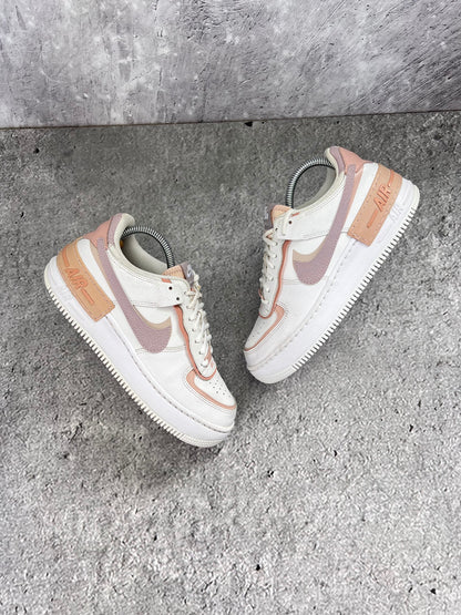 Nike Air Force 1 Shadow Amethyst Ash - buty sportowe, widok z góry na zewnętrzną stronę butów