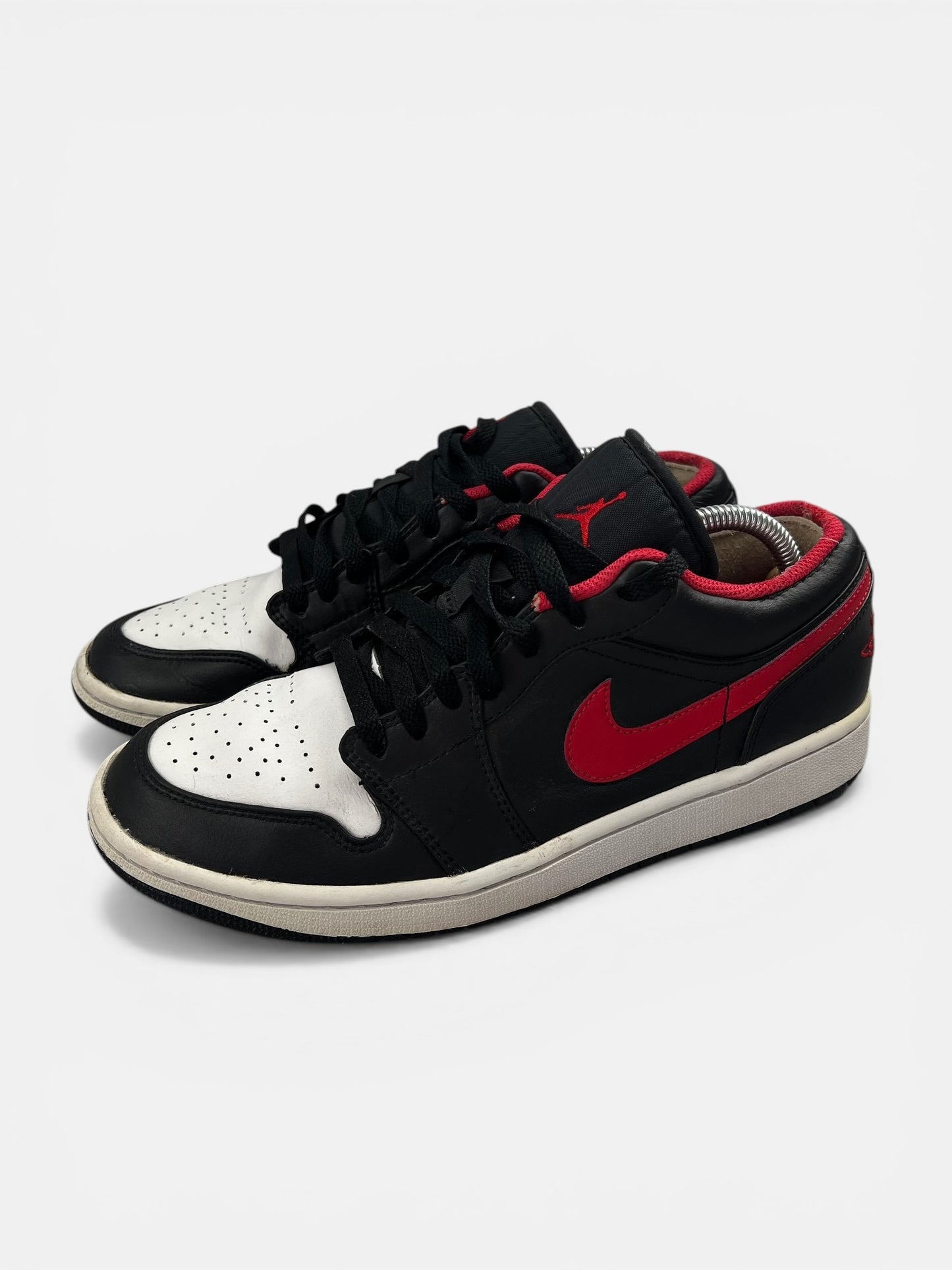 Jordan Air Jordan 1 Low White Toe - buty sportowe, widok z boku