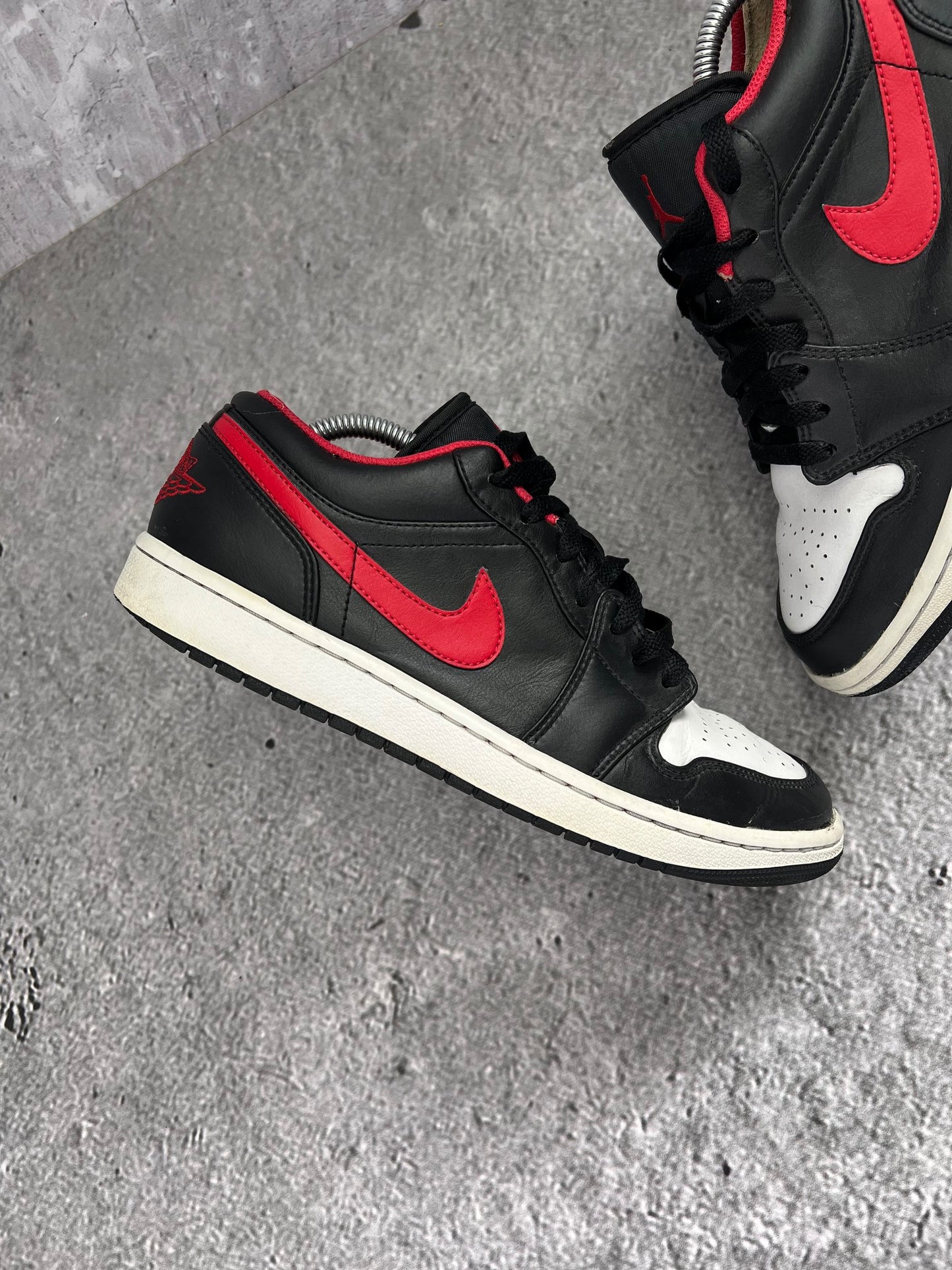 Jordan Air Jordan 1 Low White Toe - buty sportowe, zewnętrzny panel prawego buta