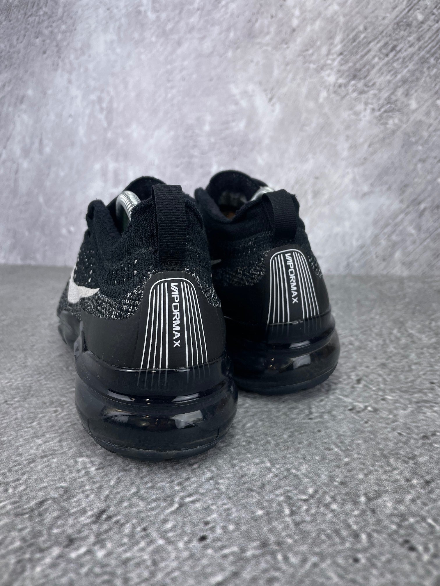 Nike Air VaporMax 2023 Flyknit Oreo - buty sportowe, widok z tyłu