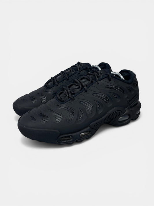 Nike Air Max Plus Drift Black Anthracite - buty sportowe, widok z boku