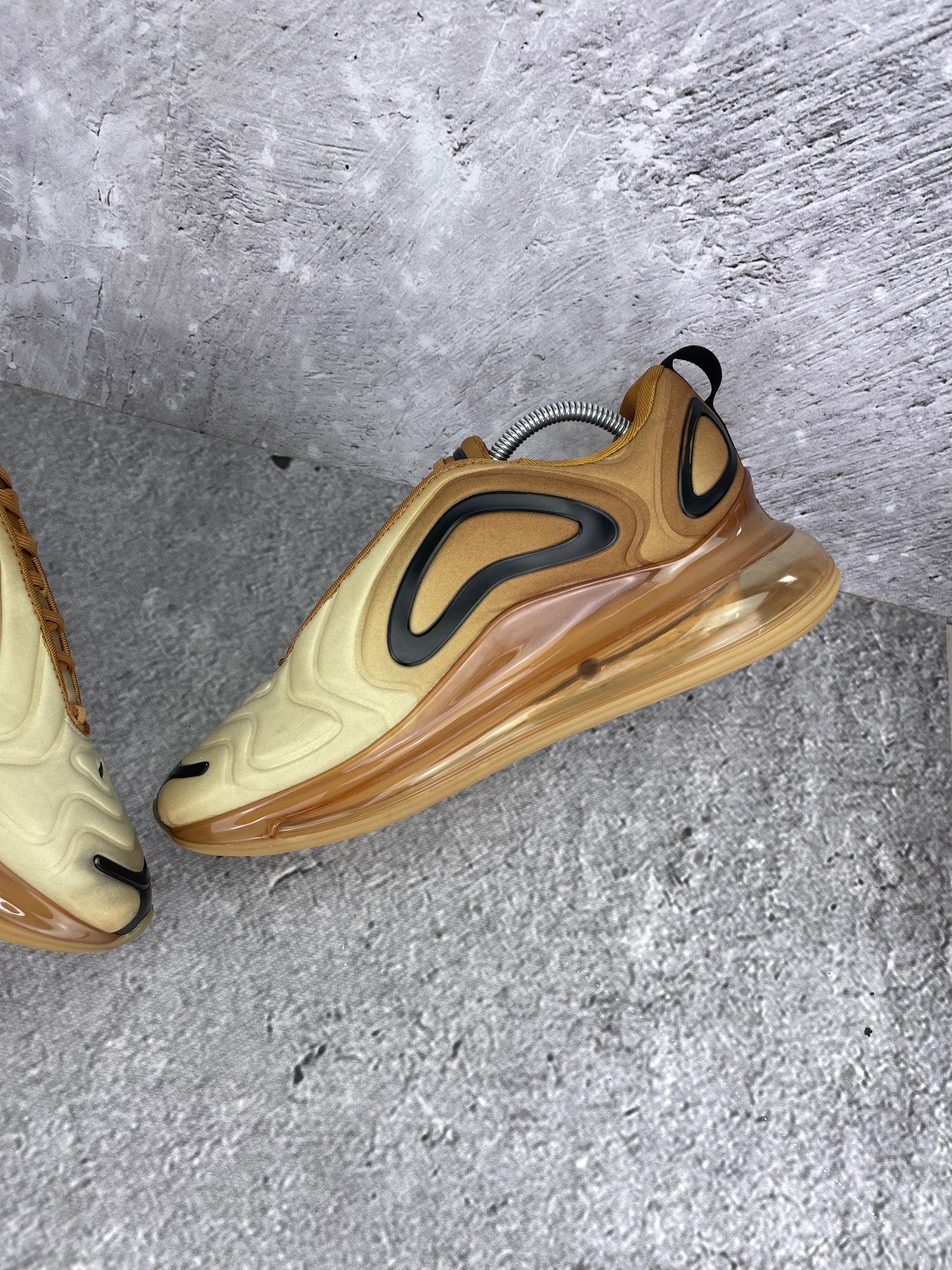 Nike Air Max 720 rozmiar 43