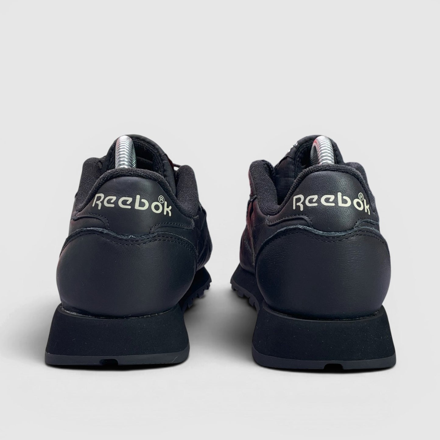 Reebok Glide — buty sportowe męskie w bardzo dobrym stanie rozmiar 42, widok z tyłu