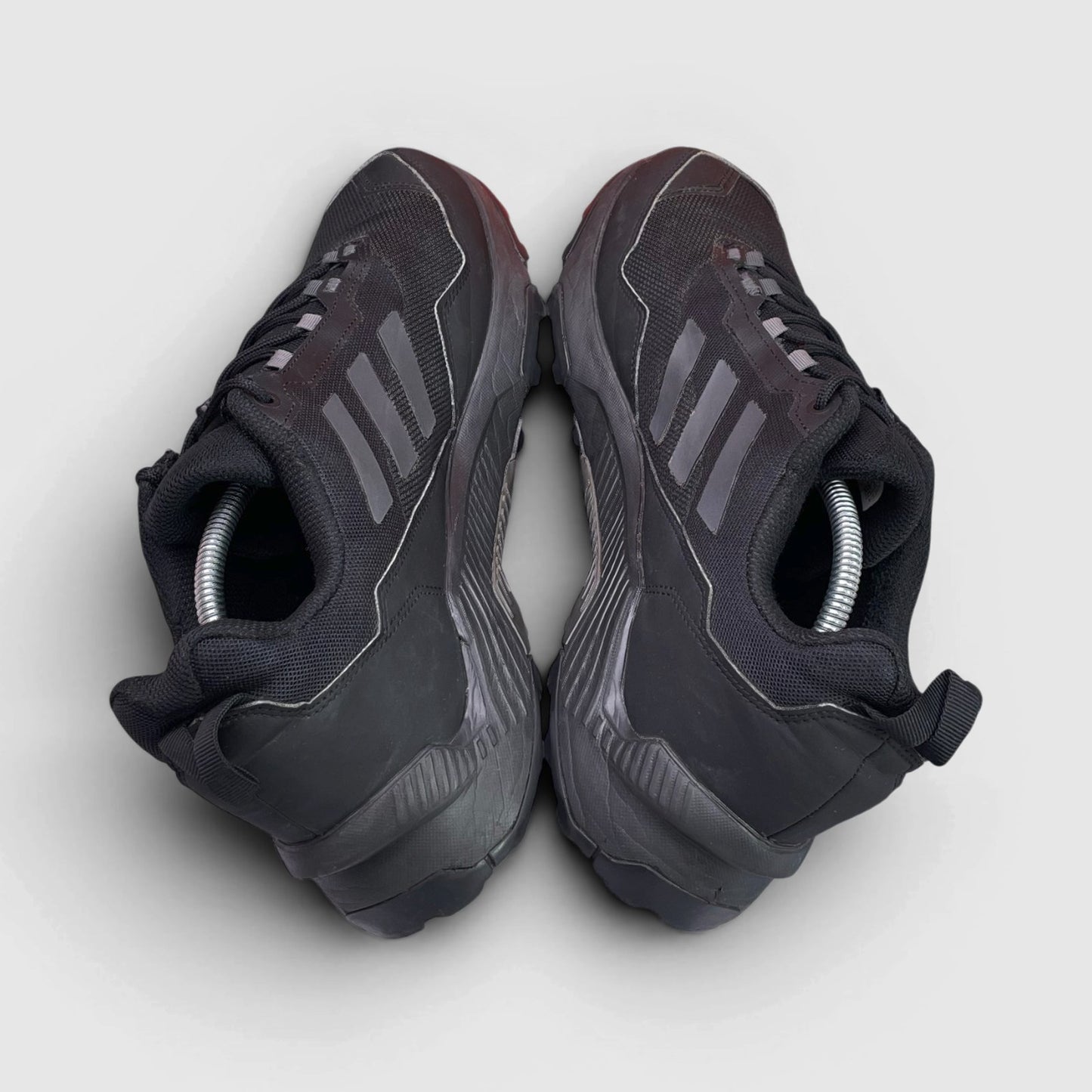 Adidas Terrex Swift Solo 2 — buty sportowe męskie w bardzo dobrym stanie rozmiar 44 2/3, widok z góry