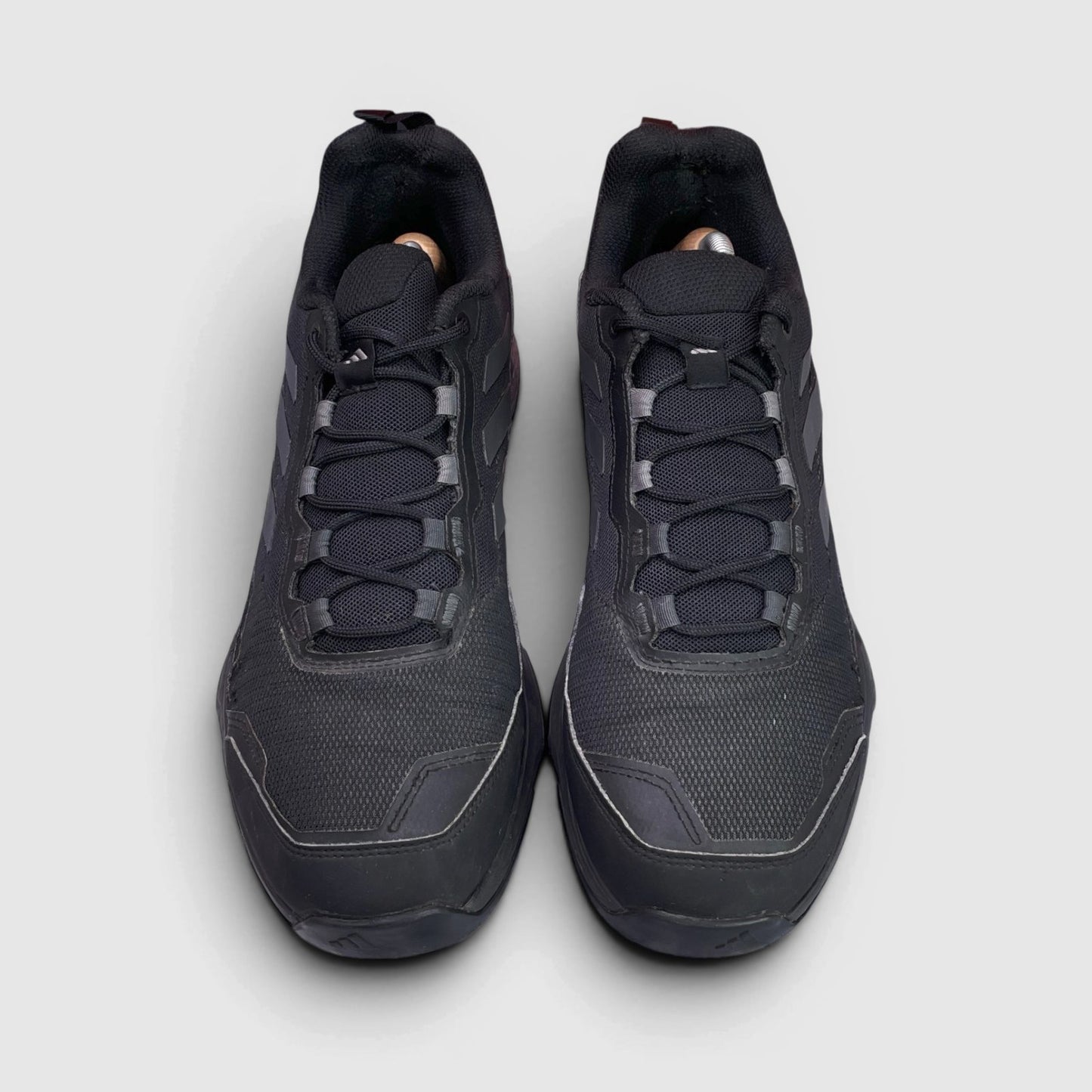 Adidas Terrex Swift Solo 2 — buty sportowe męskie w bardzo dobrym stanie rozmiar 44 2/3, widok z przodu
