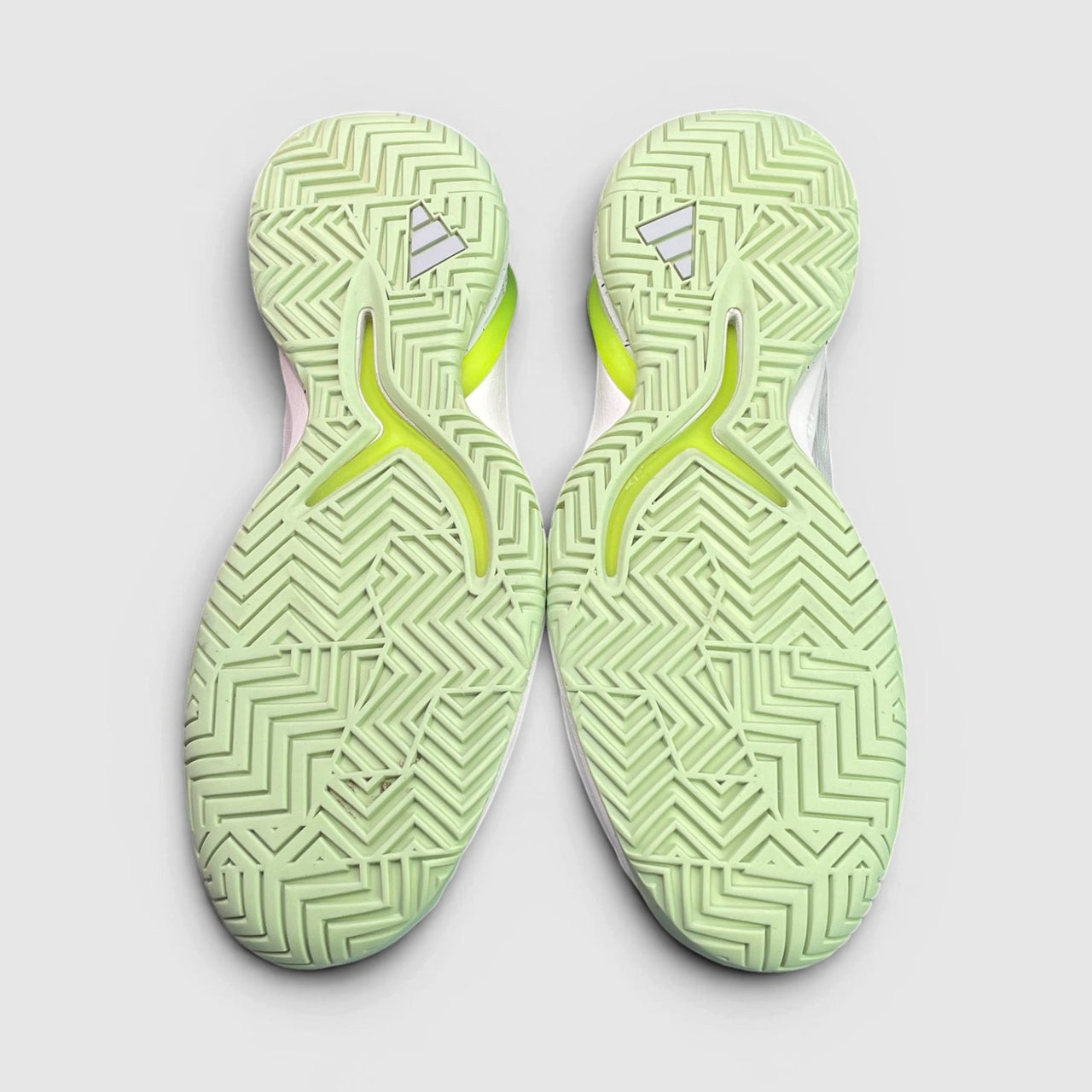 Adidas Adizero Cybersonic — buty sportowe męskie w bardzo dobrym stanie rozmiar 42, podeszwa