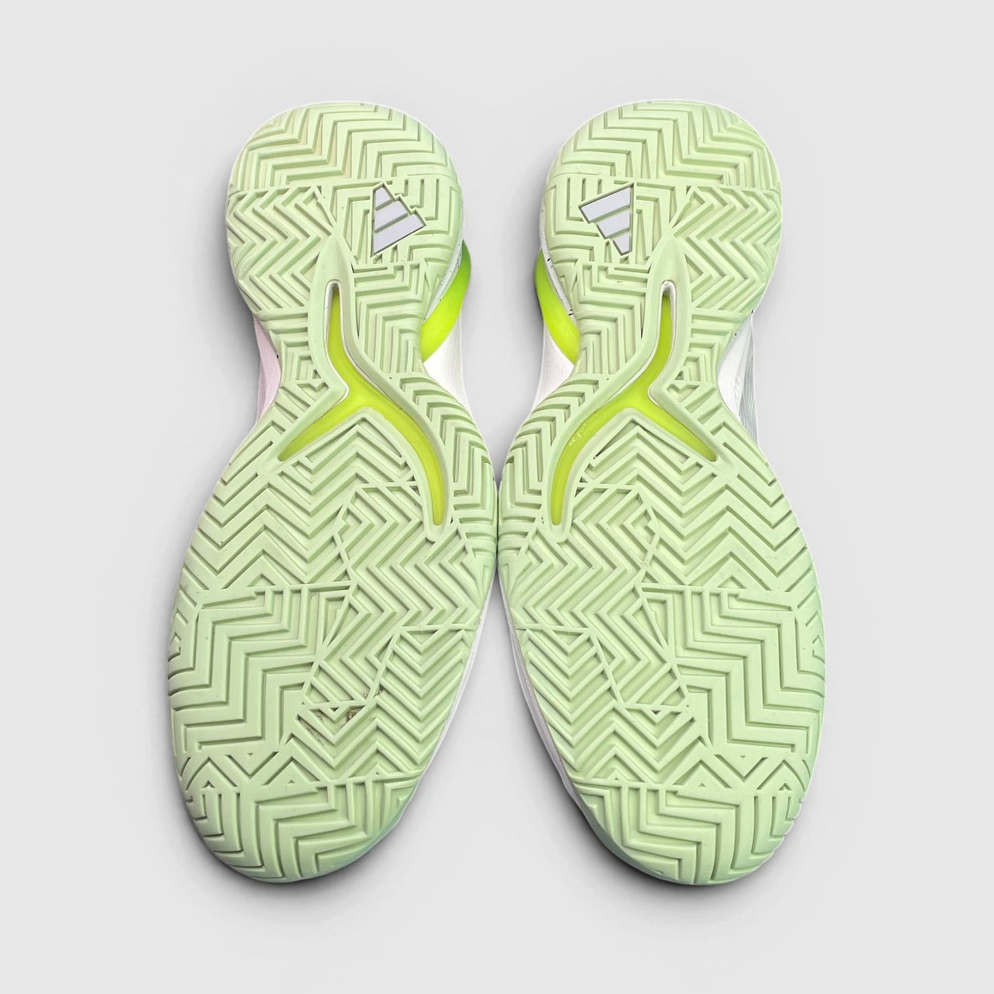 Adidas Adizero Cybersonic — buty sportowe męskie w bardzo dobrym stanie rozmiar 42, podeszwa