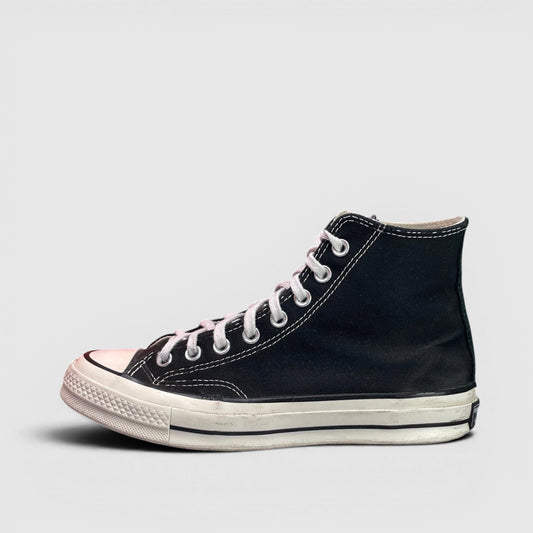 Converse Chuck 70 Hi Black — buty sportowe damskie w bardzo dobrym stanie rozmiar 39.5, boczny profil, lewa strona