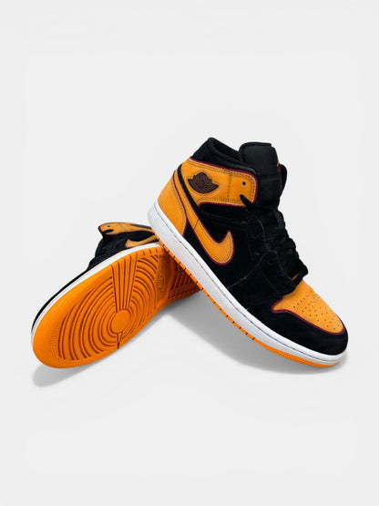 Jordan Air Jordan 1 Mid SE Vivid Orange - buty sportowe, boczny profil