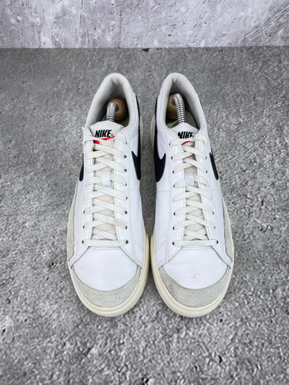 Nike Blazer Low Platform DJ0292-101 - buty sportowe, widok z góry