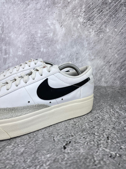 Nike Blazer Low Platform DJ0292-101 - buty sportowe, opcjonalne zdjęcie 1