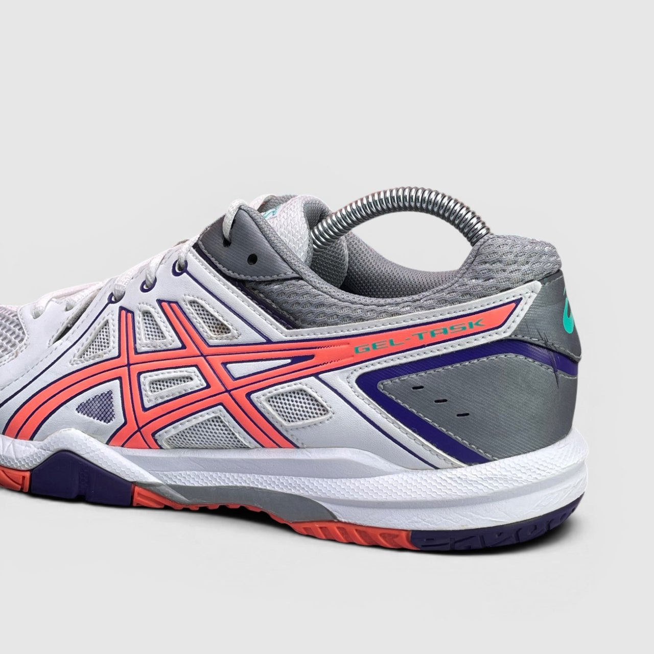 Asics Gel-Task — buty sportowe damskie w bardzo dobrym stanie rozmiar 41.5, detal