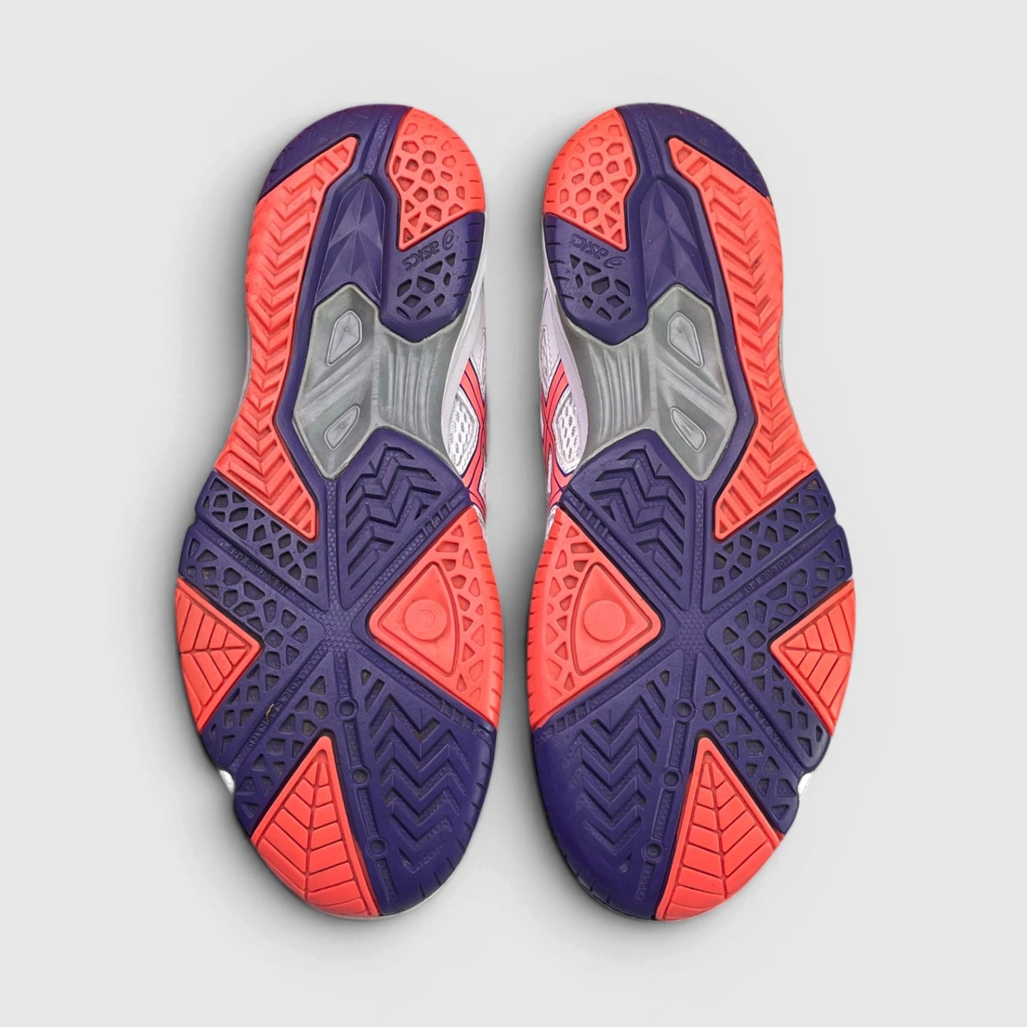 Asics Gel-Task — buty sportowe damskie w bardzo dobrym stanie rozmiar 41.5, podeszwa
