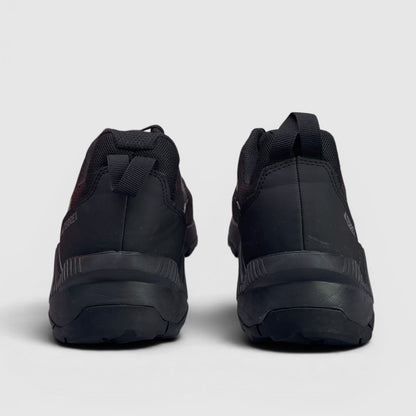 Adidas Terrex Swift Solo 2 — buty sportowe męskie w bardzo dobrym stanie rozmiar 44 2/3, widok z tyłu