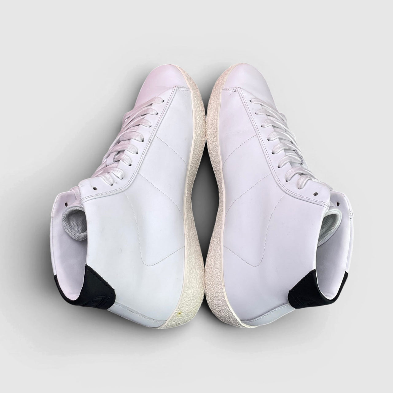 Ellesse Pulito Mid Cupsole Leather — buty sportowe męskie w bardzo dobrym stanie rozmiar 43, widok z góry