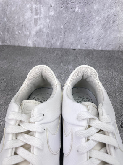 Nike Air Force 1 Sage Low Triple White - buty sportowe, zapiętki butów