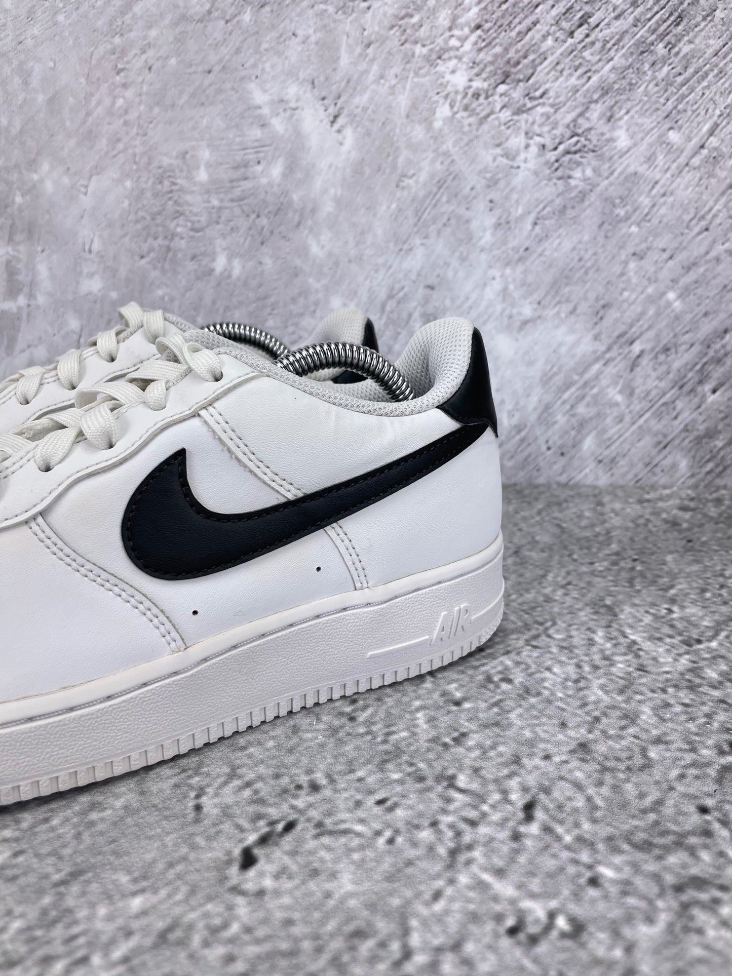 Nike Air Force 1 Low White Black - buty sportowe, opcjonalne zdjęcie 1