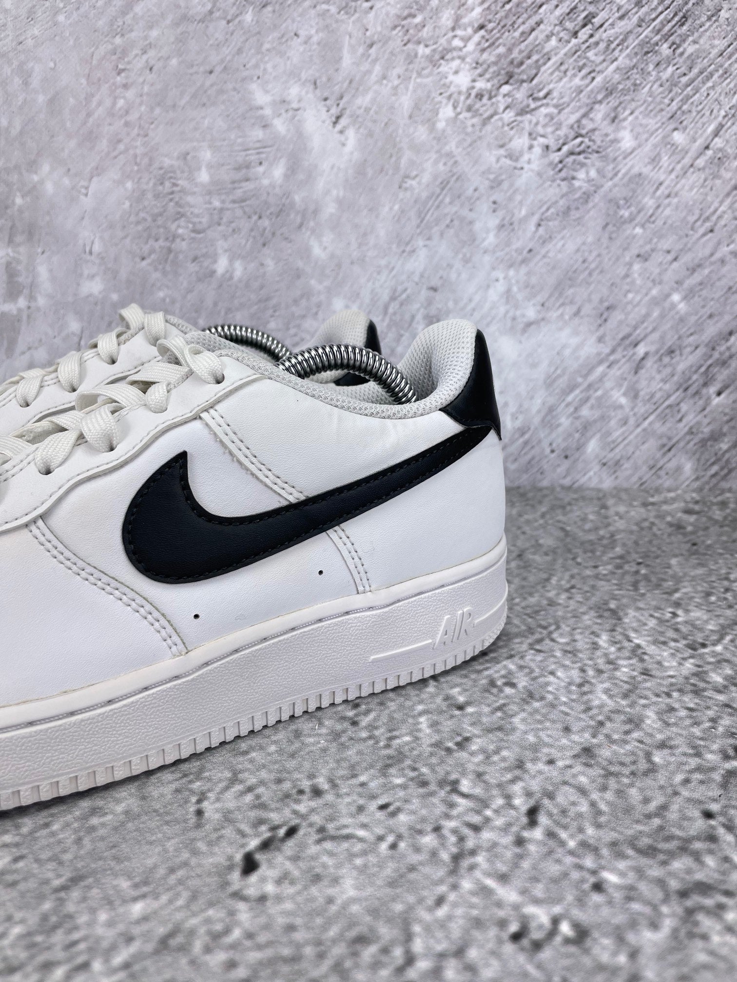 Nike Air Force 1 Low White Black - buty sportowe, opcjonalne zdjęcie 1