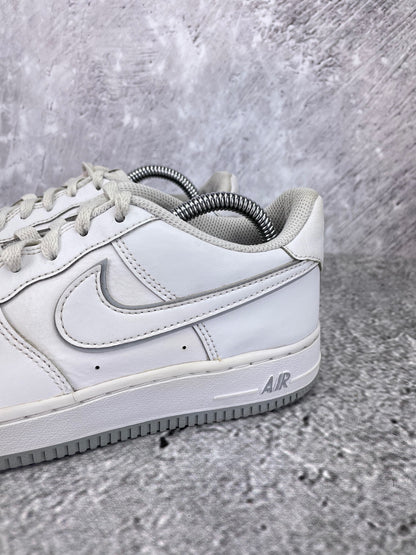 Nike Air Force 1 Low DX5805-100 - buty sportowe, opcjonalne zdjęcie 1