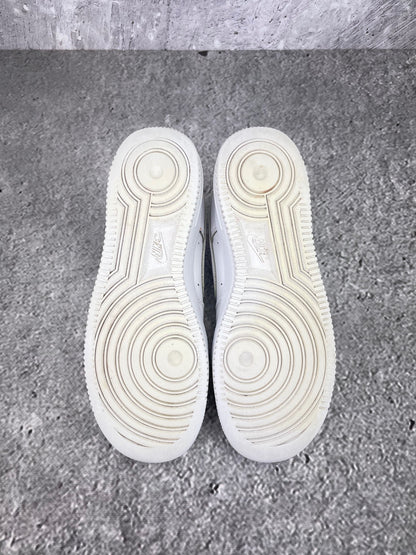 Nike Air Force 1 Low Triple White - buty sportowe, podeszwa