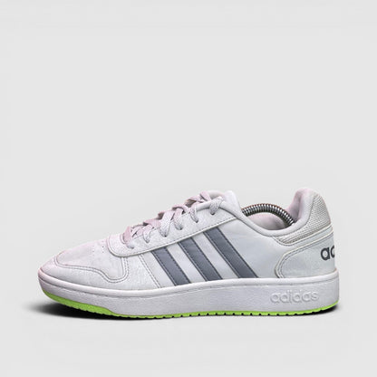 Adidas Hoops 2.0 — buty sportowe damskie w bardzo dobrym stanie rozmiar 40, boczny profil, lewa strona