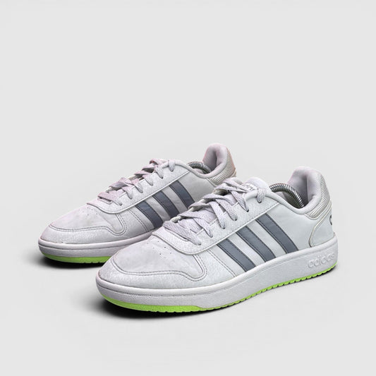 Adidas Hoops 2.0 — buty sportowe damskie w bardzo dobrym stanie rozmiar 40, para butów